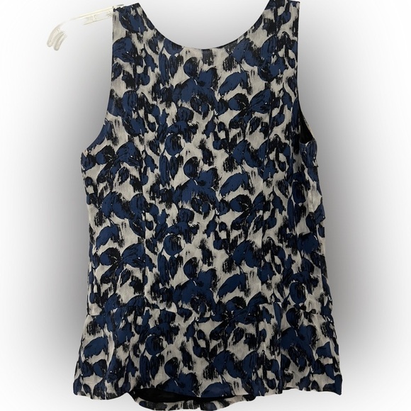 Classiques Entrier - Silk Sleeveless Blouse - Picture 2 of 5